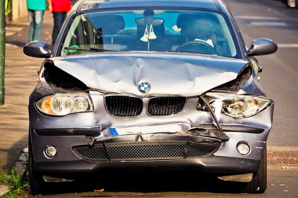 3 Common Legal Mistakes Made After Car Accidents