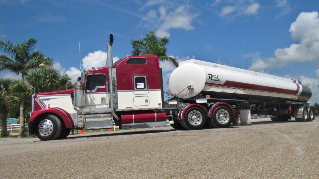 "Tips for Choosing the Right Emergency Fuel Delivery Provider