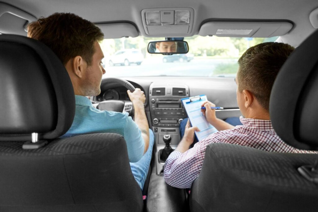 Top 6 Benefits of Enrolling in Adult Driving Classes