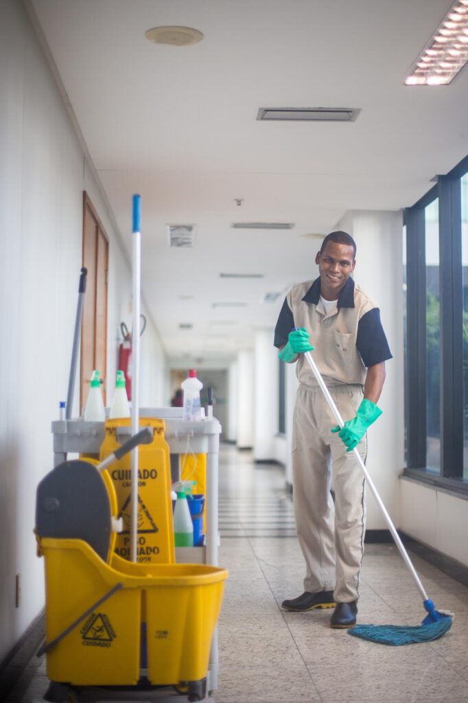 6 Essential Tips for Clean and Hygienic Workplace